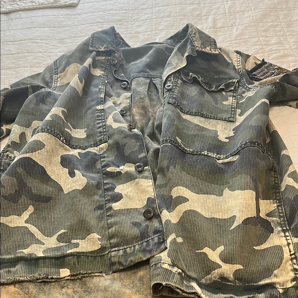 Camouflage Button-Up Jacket / we the free